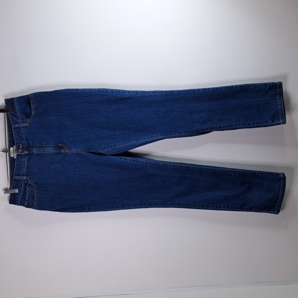 L.L. Bean Classic Fit Straight Leg Blue Jeans Size 14 M/T Inseam 31' - Picture 7 of 17